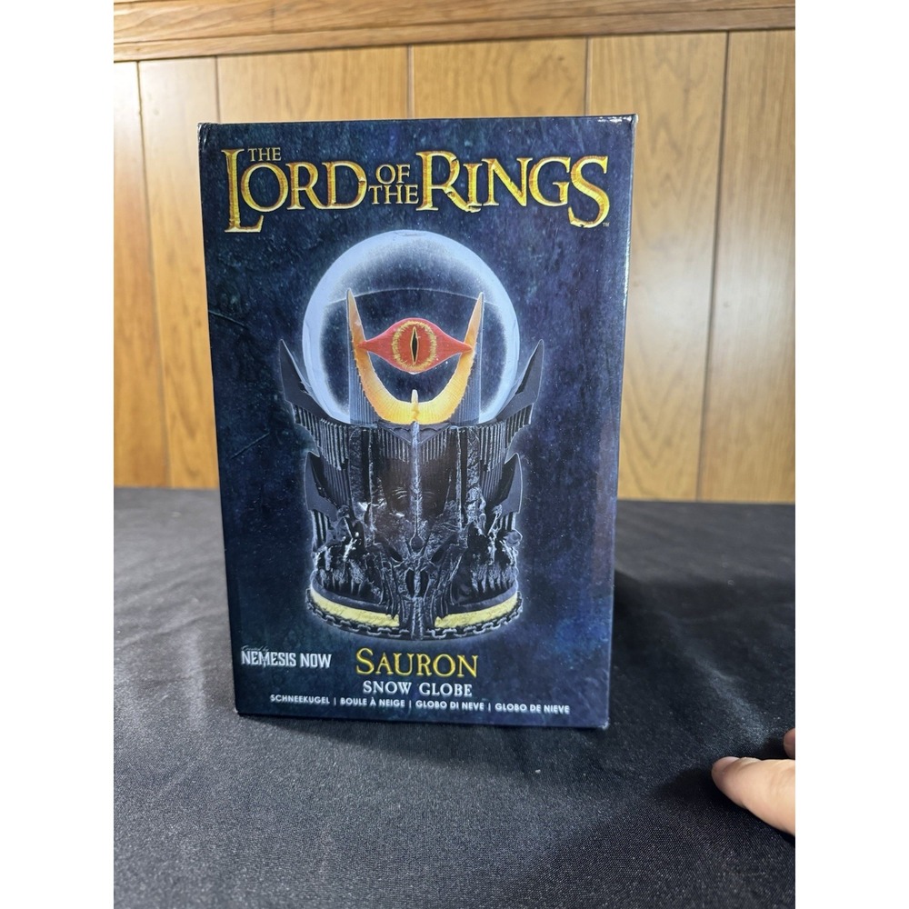 NEW Lord of the Rings Eye of Sauron‎ Collectible Snow Globe